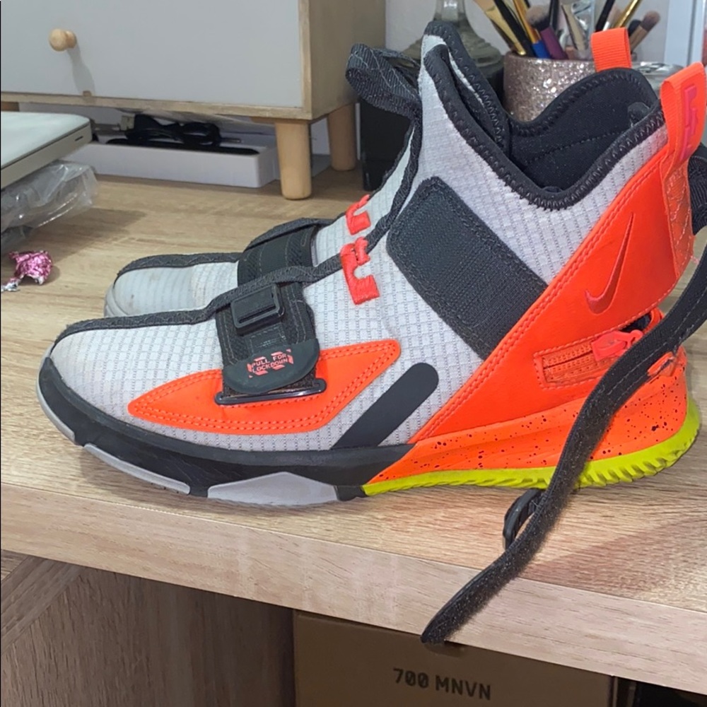 Lebron solider 13 Fly3Ease